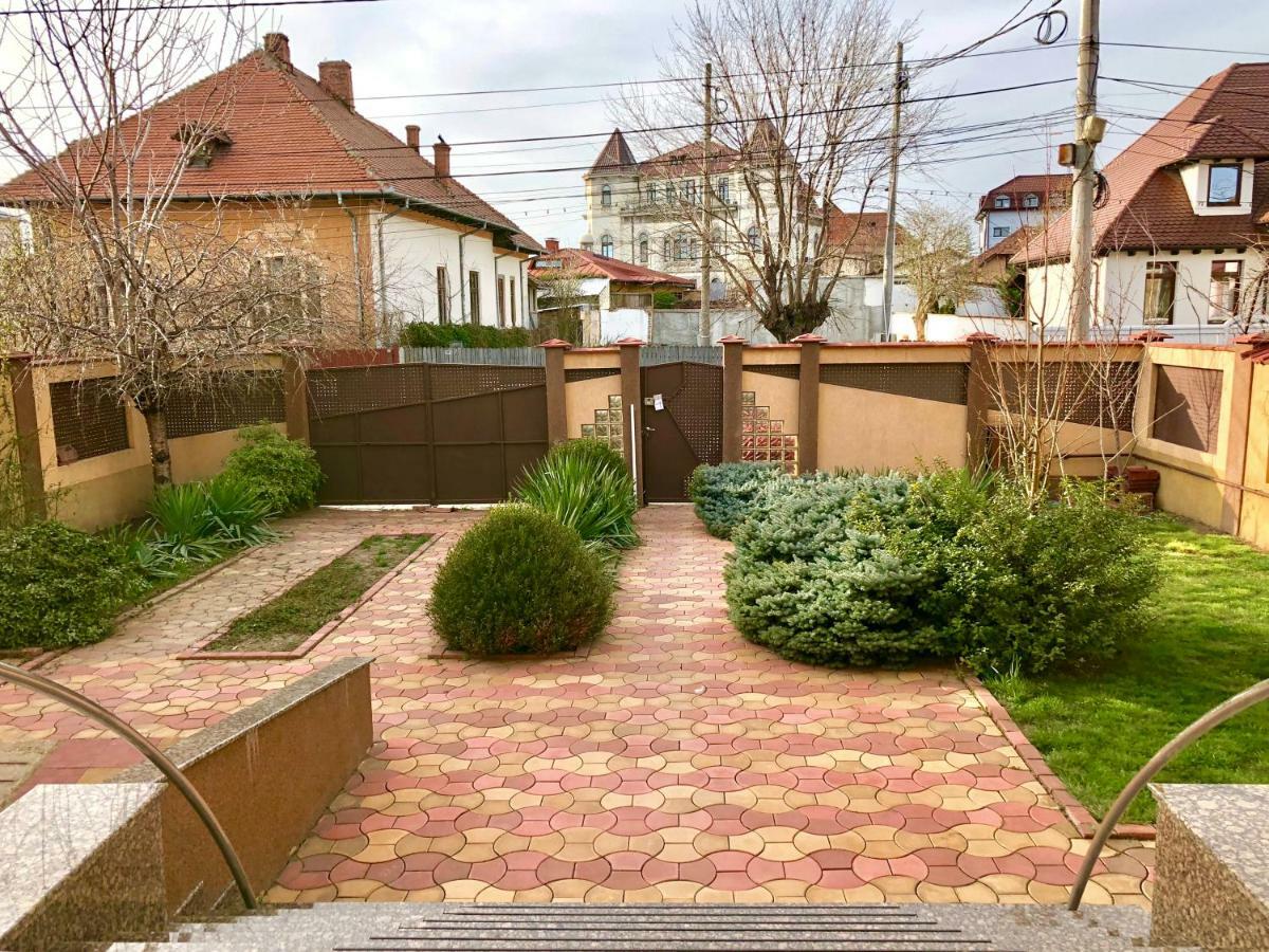 Casa Coquette Buzau Apartment Exterior photo